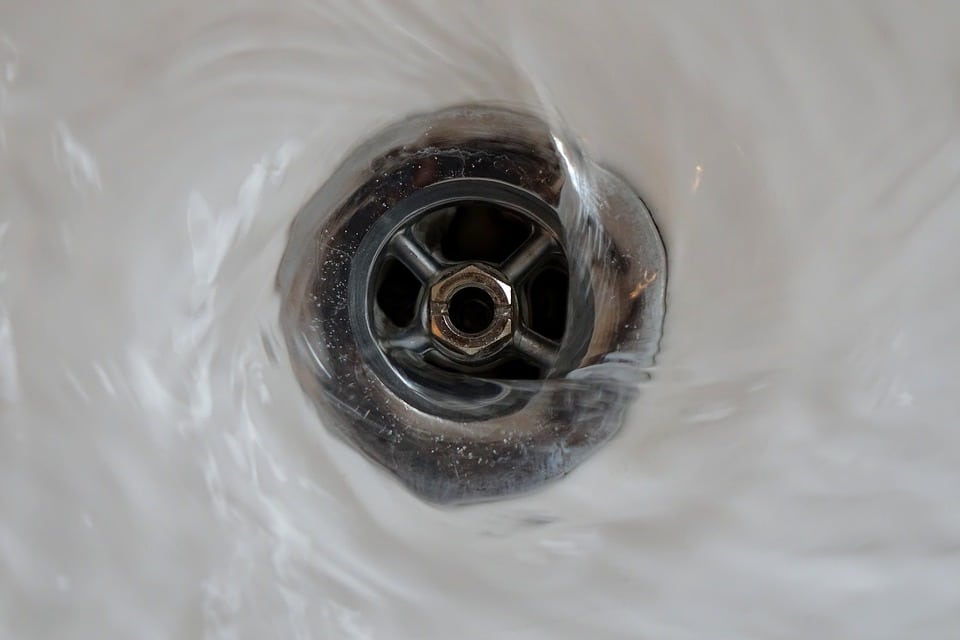 How to identify a clogged drain